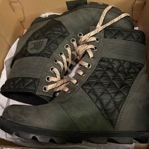 Sorel Lexie Wedge Boots - Dark Slate Size 11